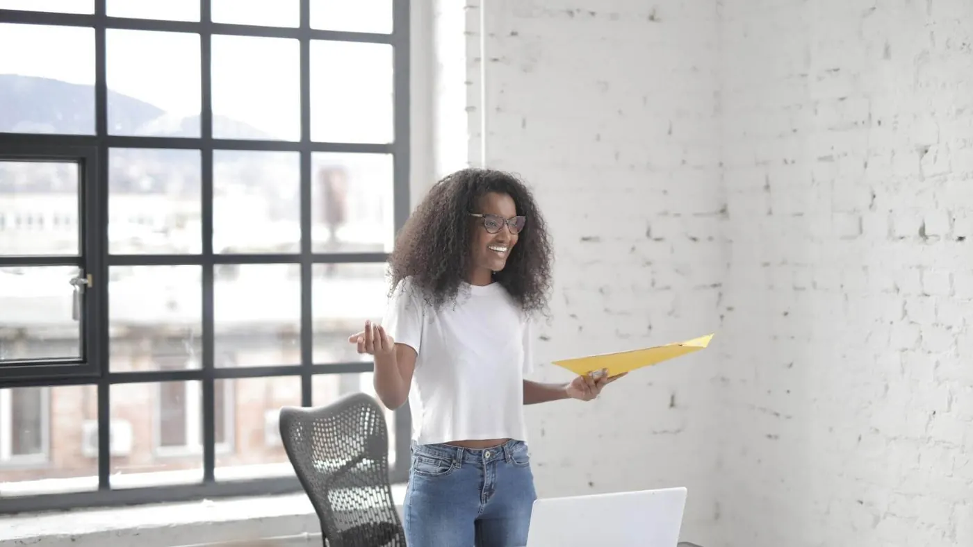 emale-speaker-presenting-ideas-at-meeting-in-office-workspace